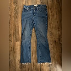 Madewell mid rise kick out jeans, size 26
